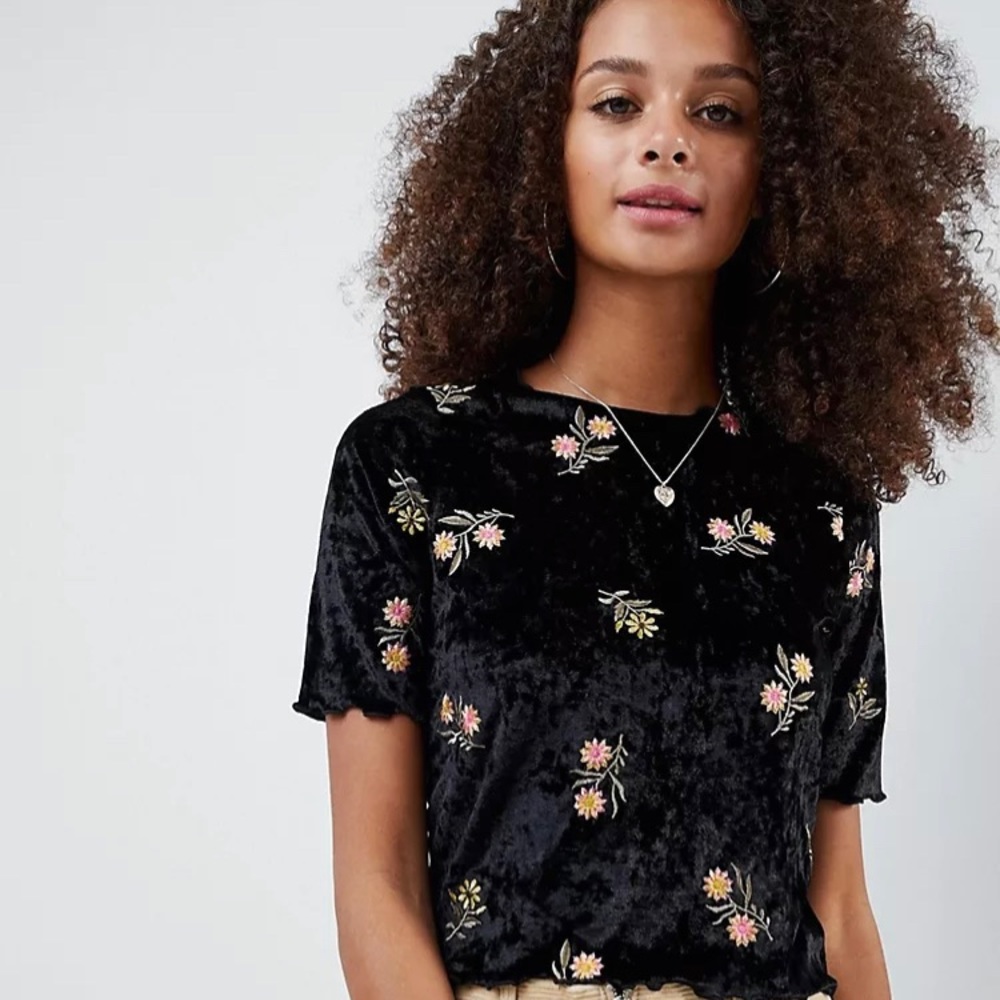 ASOS DESIGN top in velvet with floral embroidery size 6 XS